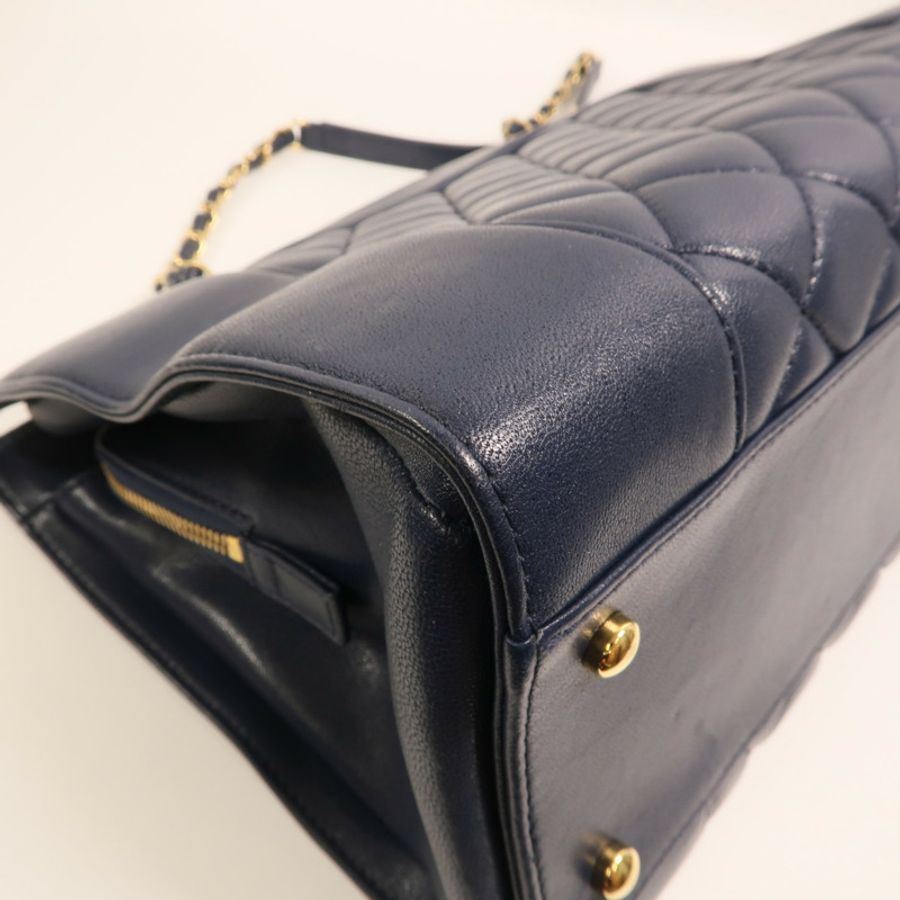 CHANEL 牛皮皮革Mademoiselle Vintage Tote金扣鏈帶肩背袋-13