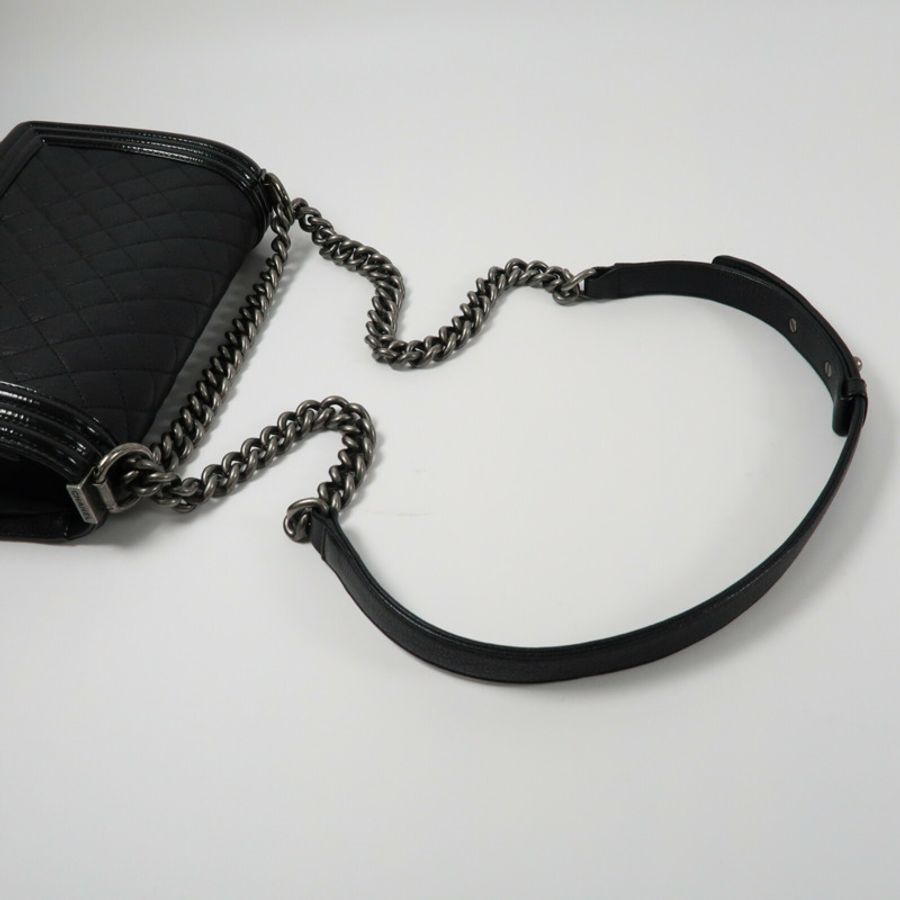 CHANEL 牛皮皮革Boy 25鏈帶肩背袋-8