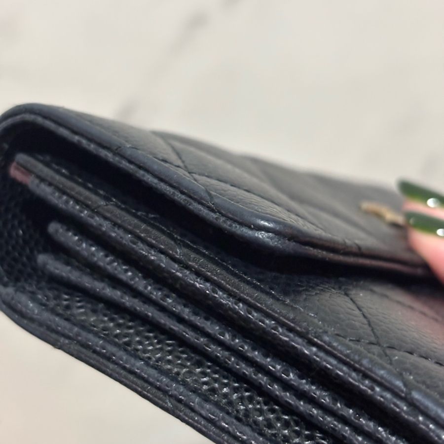 Chanel 金扣平扣長夾-37