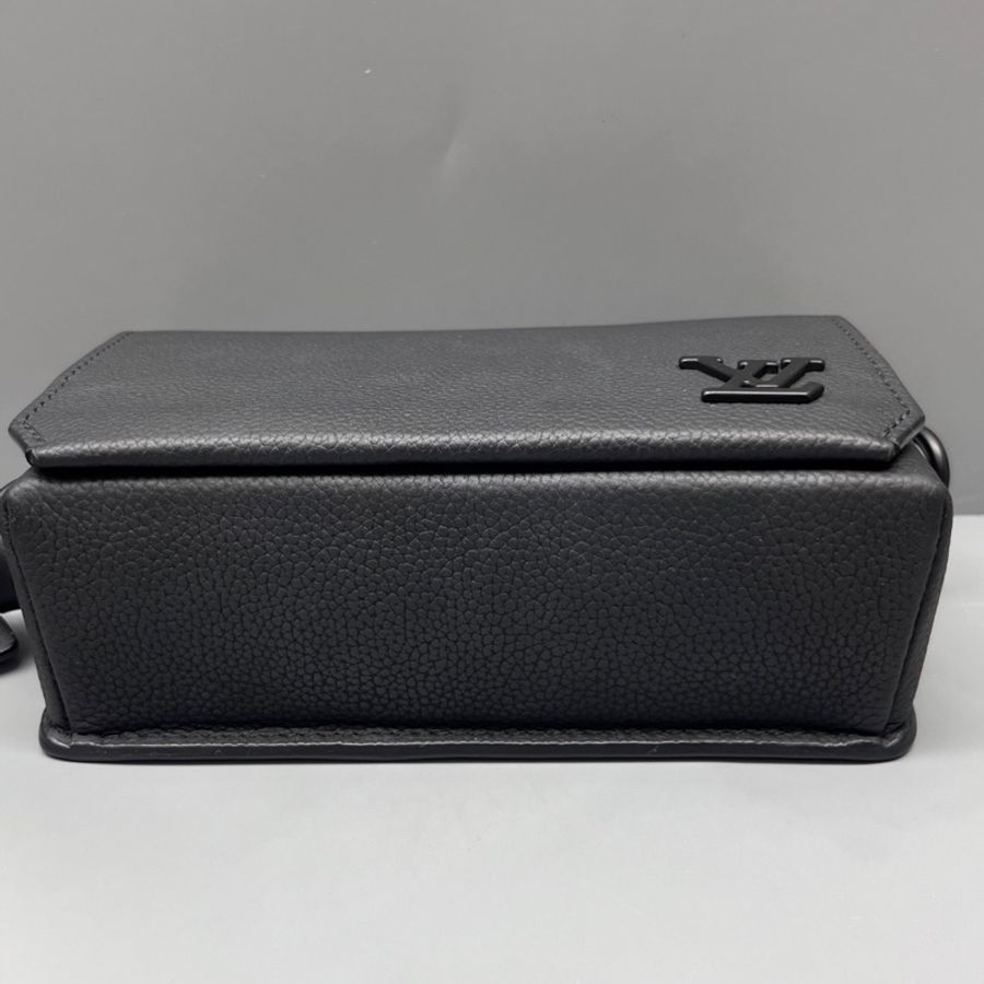 LouisVuitton 路易威登 黑色Fastline郵差包 尺寸17*12 無附件-2
