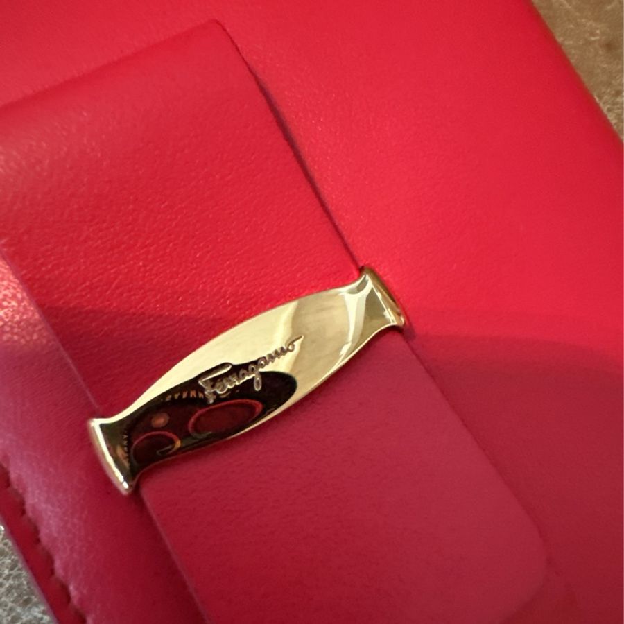 未使用Salvatore Ferragamo(短卡夾原價15900元)-14