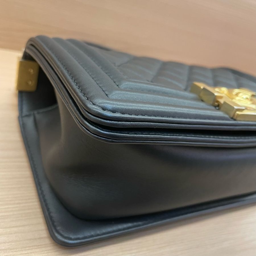 CHANEL 黑金荔枝皮Leboy 小号 2020年,29開,有塵袋 無卡 無盒子-5