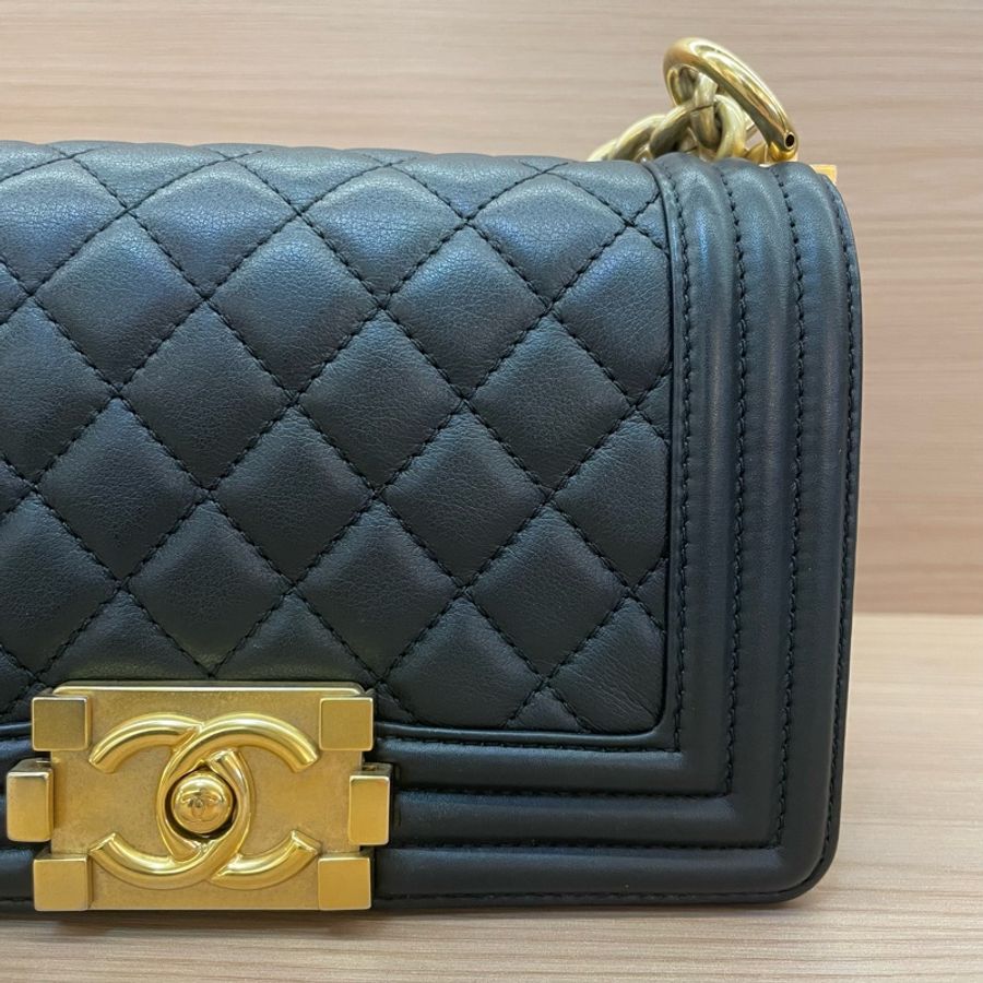 CHANEL 黑金荔枝皮Leboy 小号 2020年,29開,有塵袋 無卡 無盒子-8