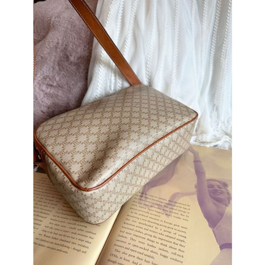 思琳 賽琳 老花 腋下包 肩背包 中古包Celine macadam triomphe vintage bag 賽琳 │ 單肩包 │ 斜背包 │ 古著包 │ 側揹包-21