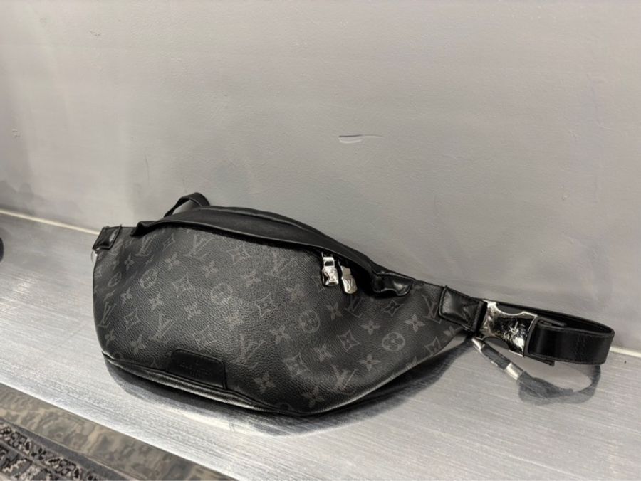 Louis Vuitton LV Discovery 腰包|Classic Trend CT精品|台北東區實體-0