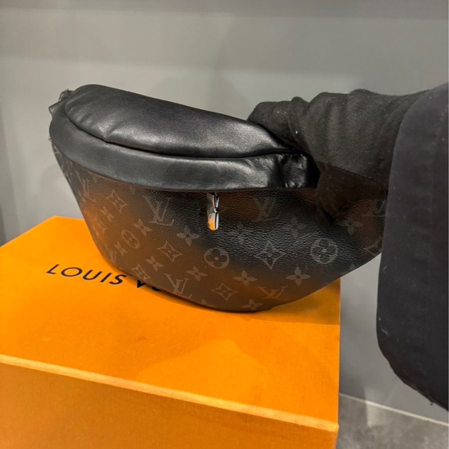Louis Vuitton LV Discovery 腰包|Classic Trend CT精品|台北東區實體-6