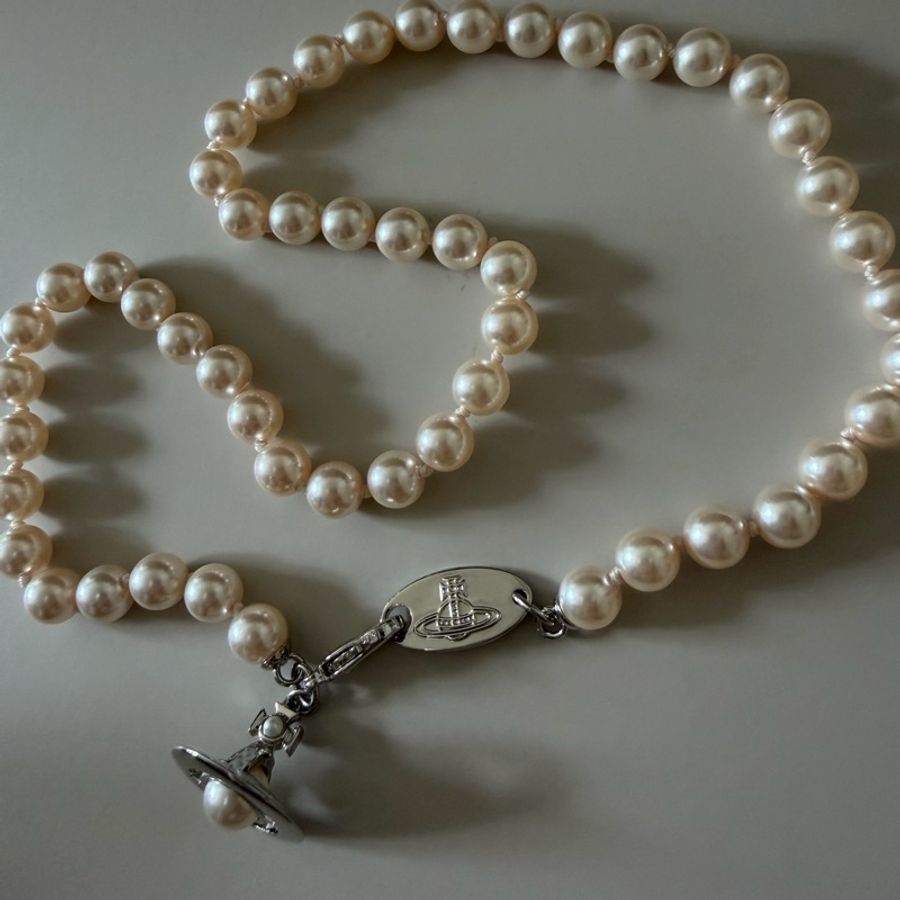 Vivienne Westwood🪐奶油珍珠x立體小土星 Simonetta Pearl Choker-8
