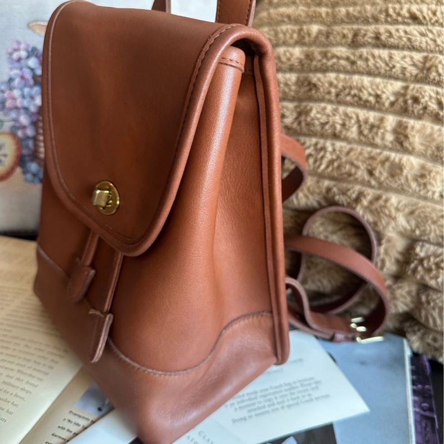 蔻馳 中古後背包 後背包 後背包 雙肩包 皮革 美式靈魂 中古 中古包背囊 經典款 迷你 美式復古 vintage coach mini backpack-16
