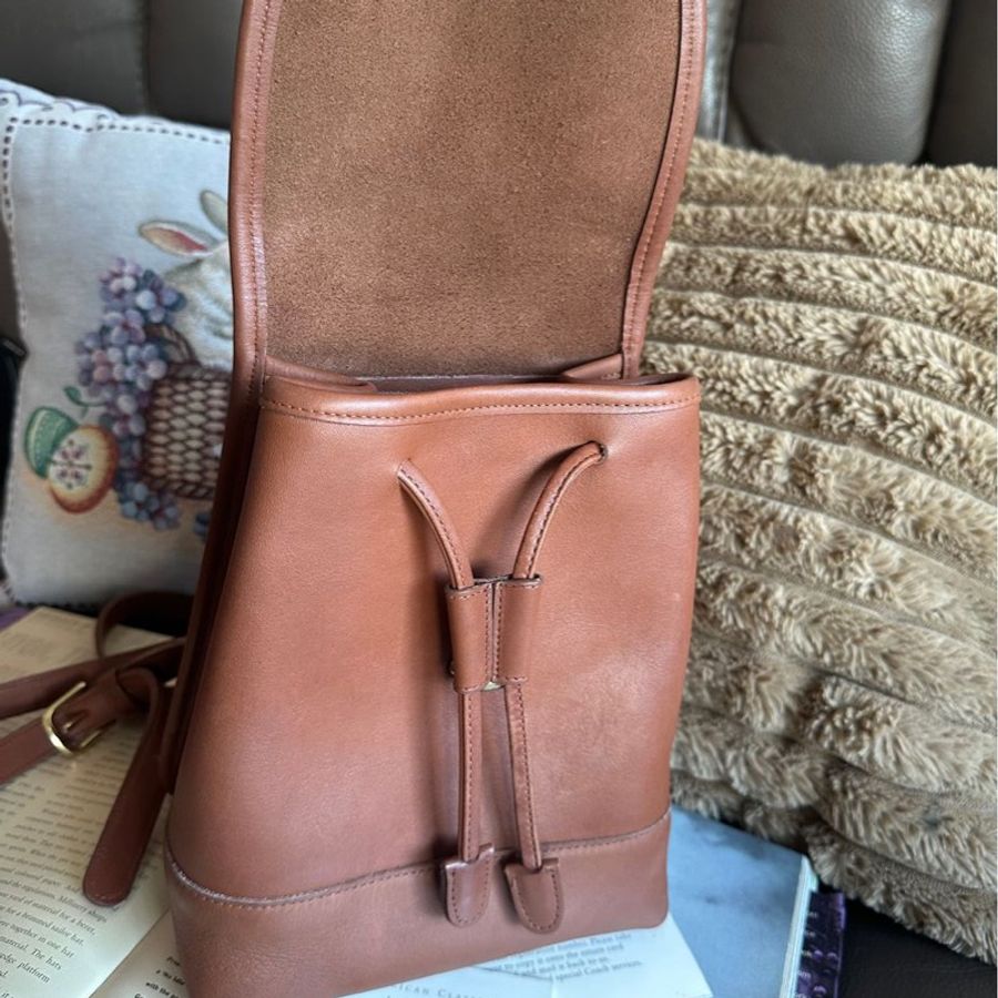 蔻馳 中古後背包 後背包 後背包 雙肩包 皮革 美式靈魂 中古 中古包背囊 經典款 迷你 美式復古 vintage coach mini backpack-19