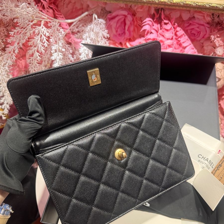 Chanel 黑金荔枝皮斜背包/王吉娜古董精品-6