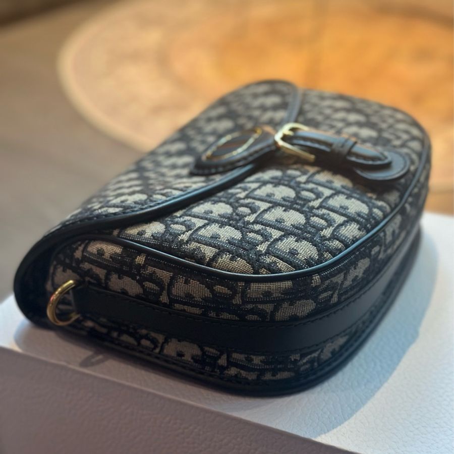 Dior Bobby 中型包款 （藍色 Oblique 緹花）-9