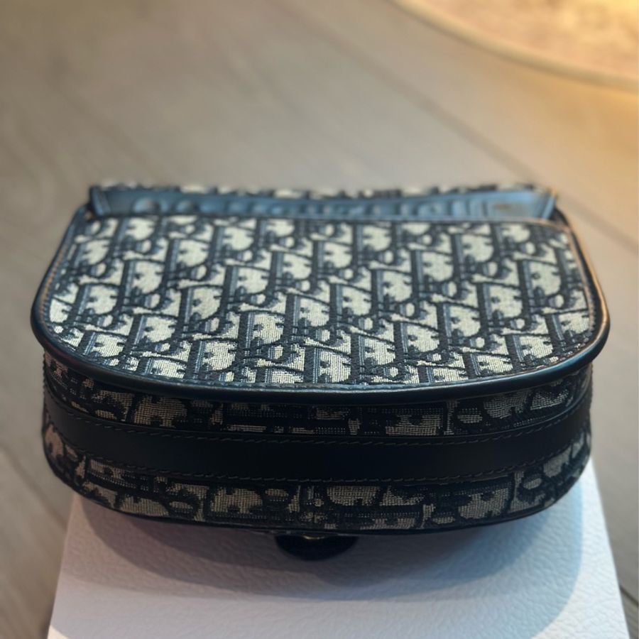 Dior Bobby 中型包款 （藍色 Oblique 緹花）-11