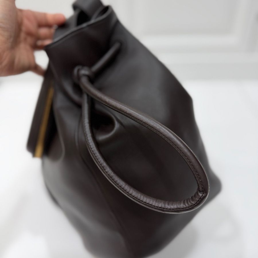 Bottega Veneta BV Beak 大號 全皮 咖啡 水桶包 斜背包 側背包 肩背包 手提包-11