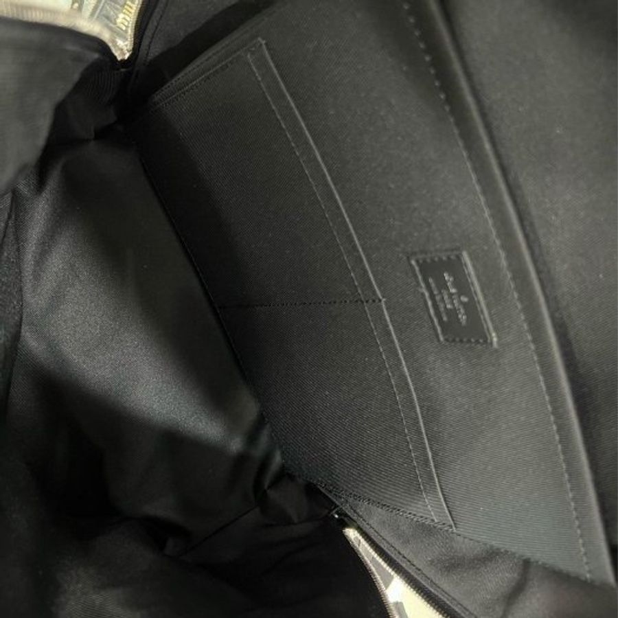 東區正精品㊣LV M14020 Discovery Slim 全新黑花錢口袋拉鍊後背包 RZ6345-13