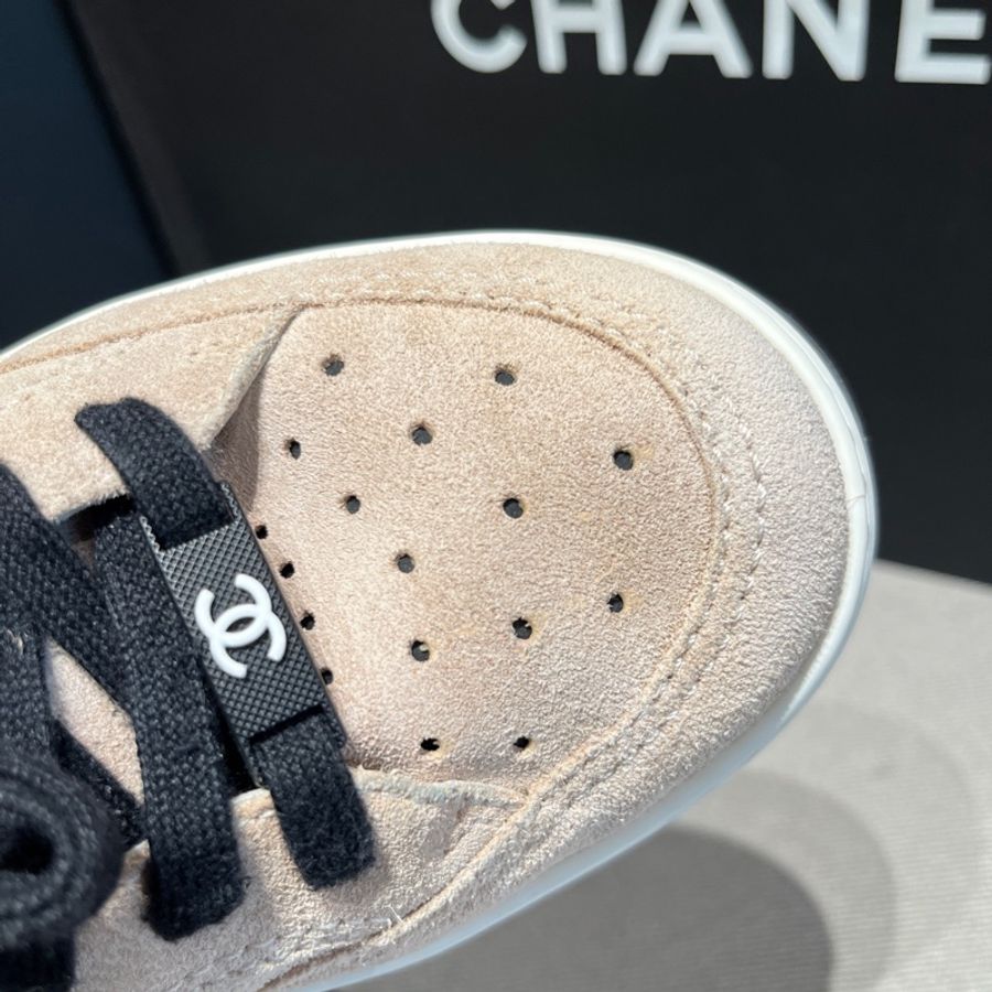 Chanel香奈兒米色麂皮熊貓鞋37.5碼 🈚附件-3