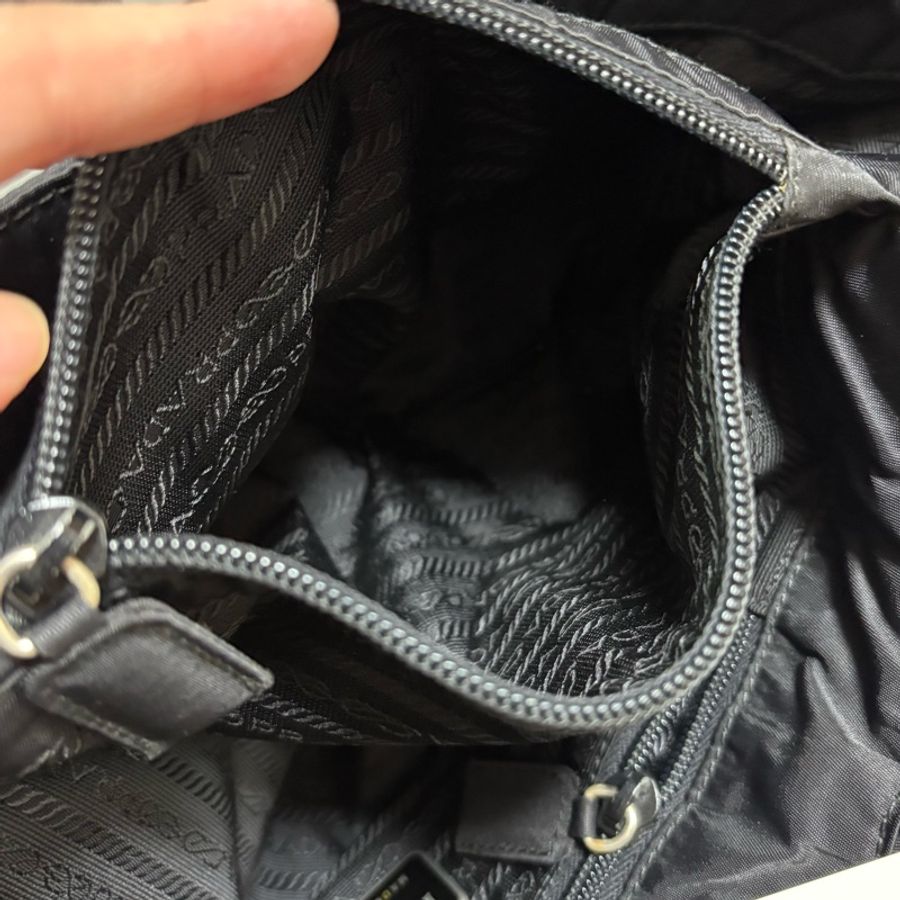 Prada 經典黑色尼龍托特包 Nylon tote bag-27