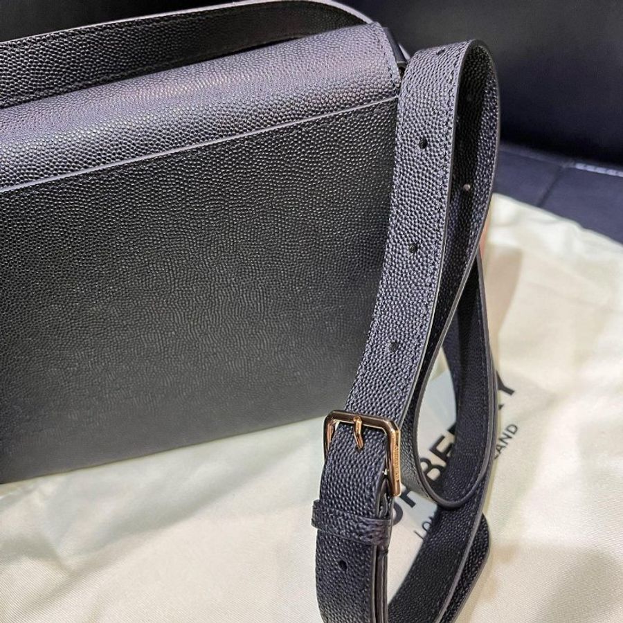 💎Han's house精品服飾💎Burberry TB 荔枝 小牛皮 肩背包 義大利製 現貨 21X14X4CM-2