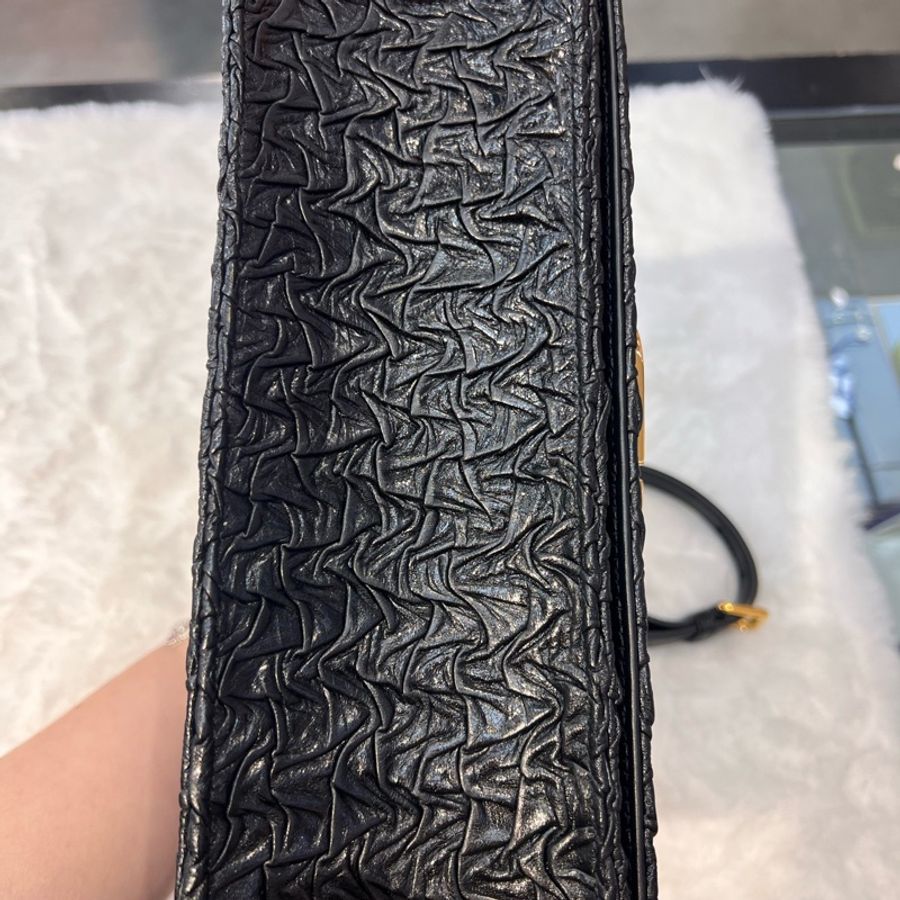 Dior迪奧蒙田褶皺款黑色牛皮-4