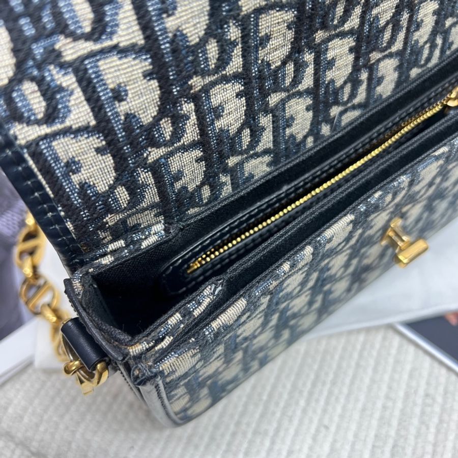 Dior迪奥30蒙田 Avenue 老花斜挎包-12