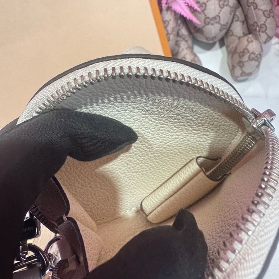 LV epi牛角包/王吉娜古董精品-8