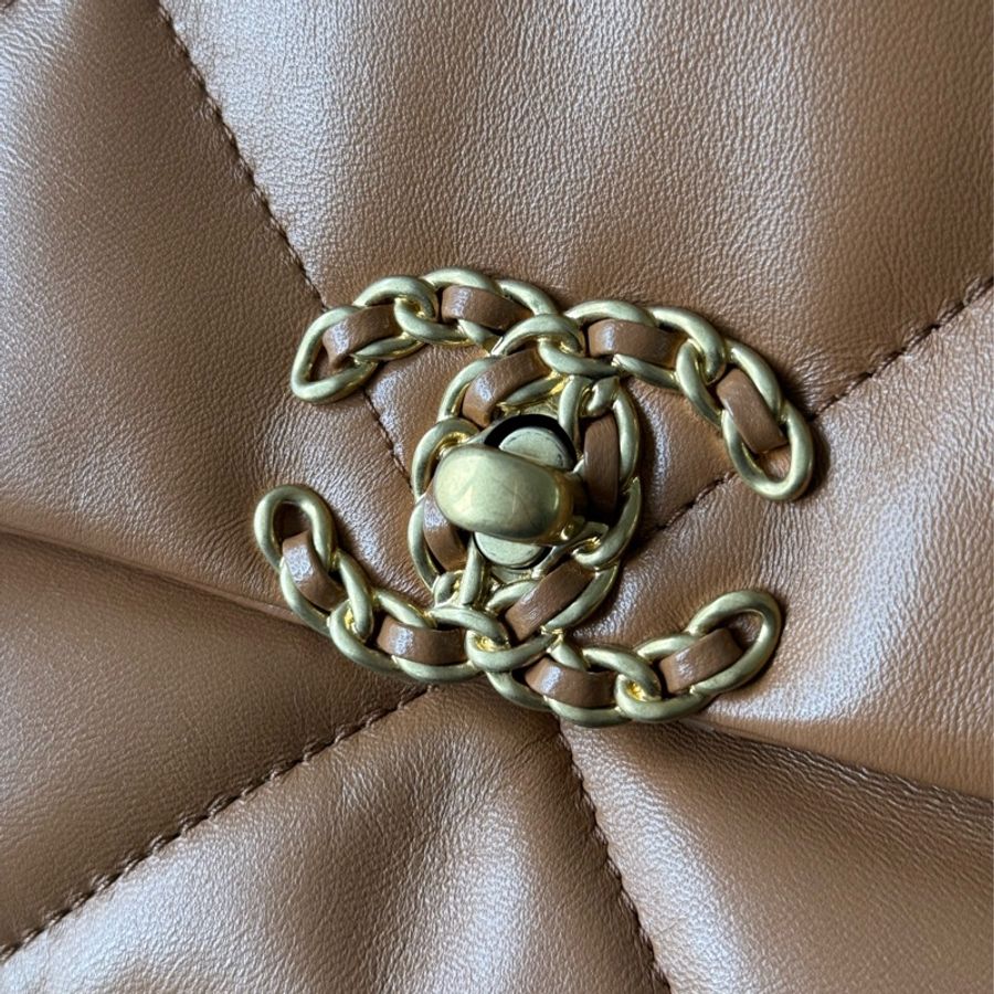 Chanel 19金色CC Logo三色鍊帶菱格紋口蓋包(焦糖色)-8