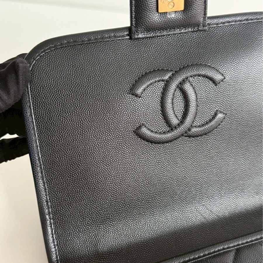 98新✨全配有購置🙌🏻 Chanel 香奈兒 25B 四葉草雙肩後背包 黑色金釦-16