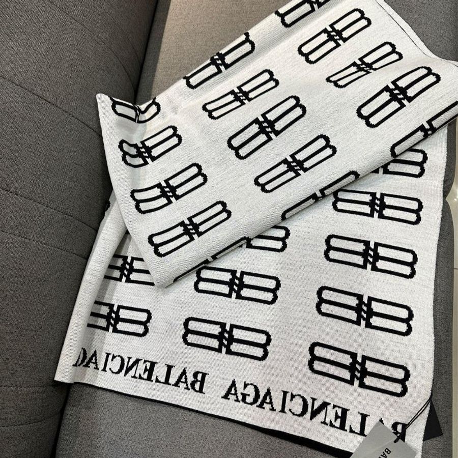 💎Han's house精品服飾💎Balenciaga 巴黎世家 羊毛 圍巾 雙面用 現貨 原價25000-2