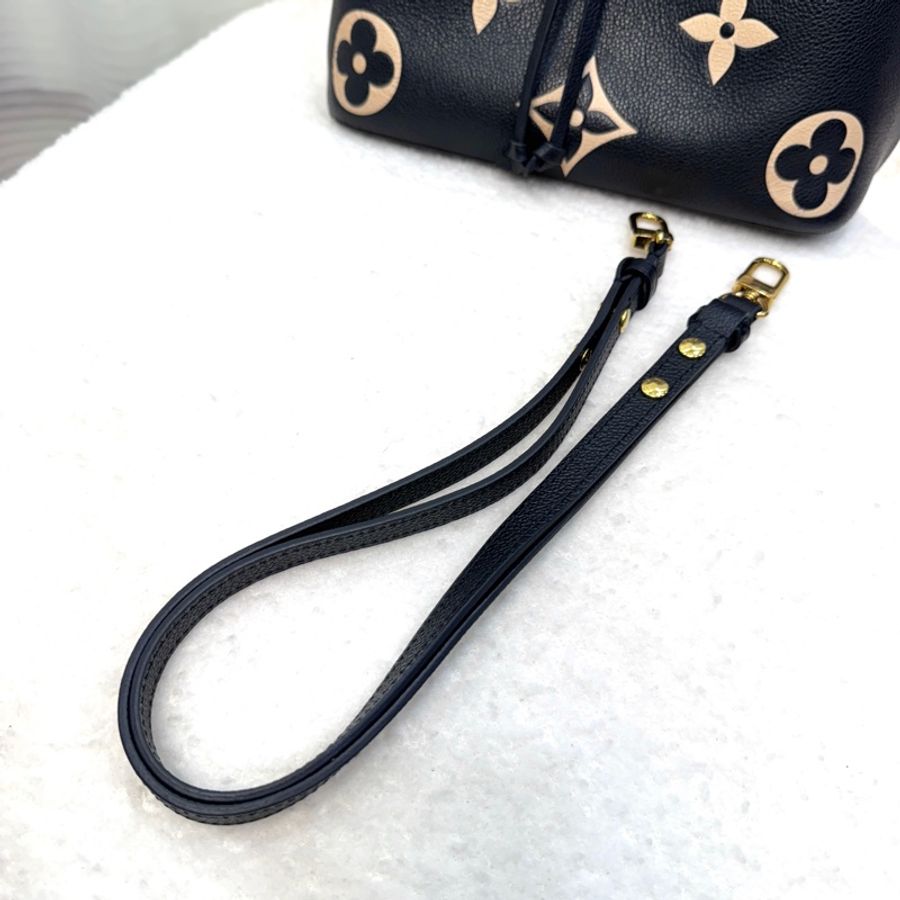 路易威登水桶包 Louis Vuitton NeoNoe MM 黑拼米牛皮✨熊貓配色經典款 斜背肩背兩用 M45497-42