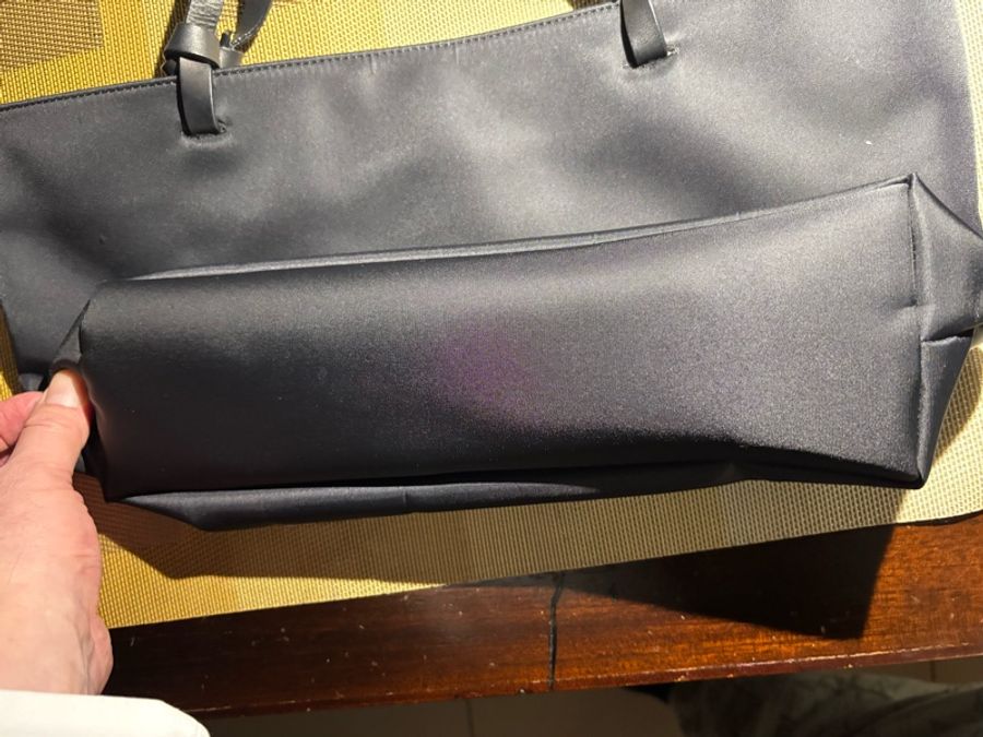 Givenchy 中型手提包-15