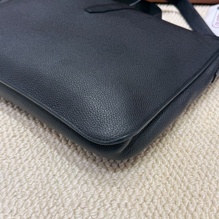 Hermes/愛馬仕 Steve light junior黑色郵差包單肩斜挎包 Y刻 極簡低調實用款-4
