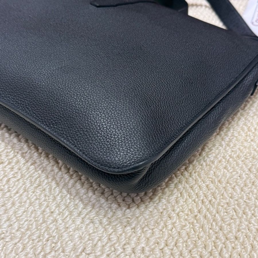 Hermes/愛馬仕 Steve light junior黑色郵差包單肩斜挎包 Y刻 極簡低調實用款-7