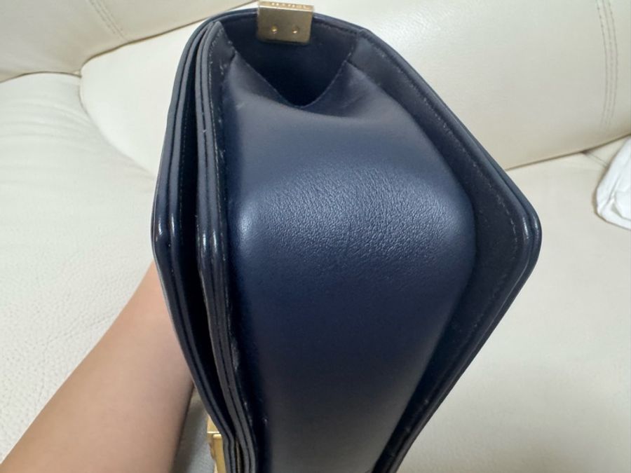 Boy Chanel medium size-9