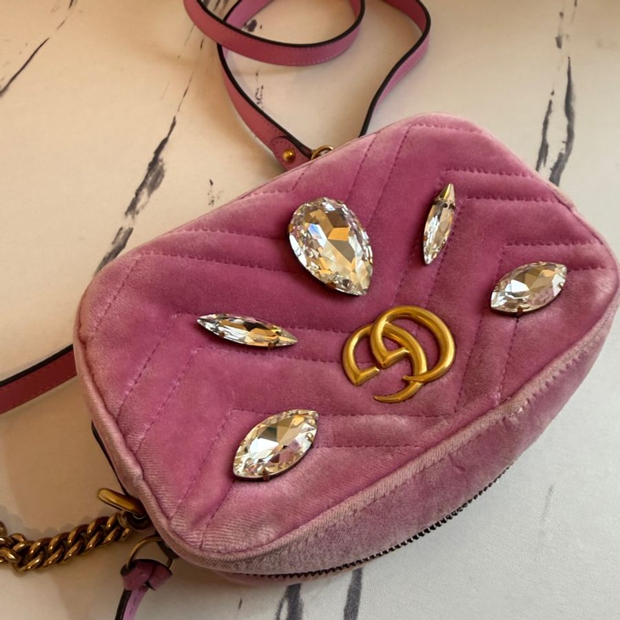 Gucci 粉色布鑽相機包🩷🤍❤️-12