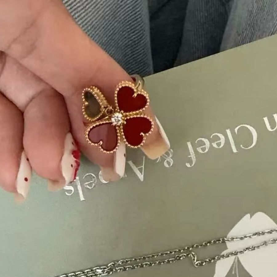 VAN CLEEF&ARPELS 18K玫瑰金紅玉髓SweetAlhambraEffeuillage愛心花瓣戒指50-4