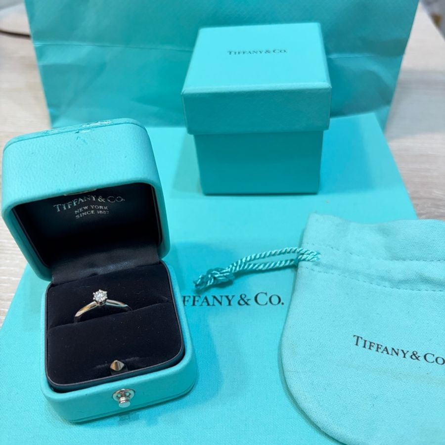 Tiffany&Co. 六爪鑽戒💍0.19carat-3