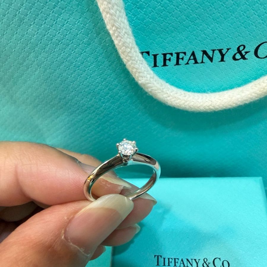 Tiffany&Co. 六爪鑽戒💍0.19carat-5