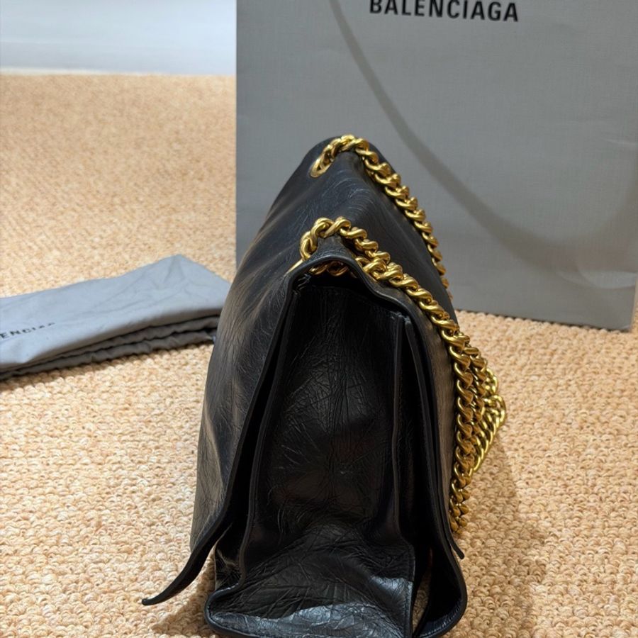 Balenciaga巴黎世家Crush黑色油蠟皮金扣鏈條包-3