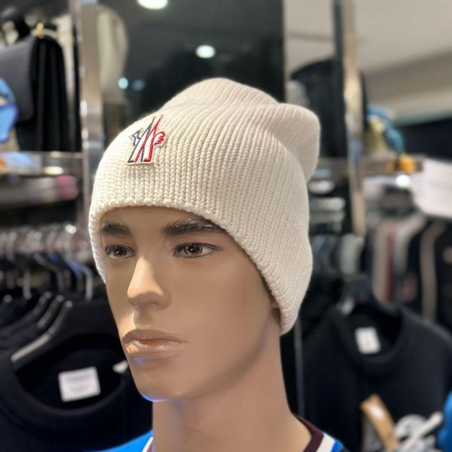💎Han's house精品服飾💎moncler 滑雪系列 毛帽 帽子 義大利製 現貨 白-1