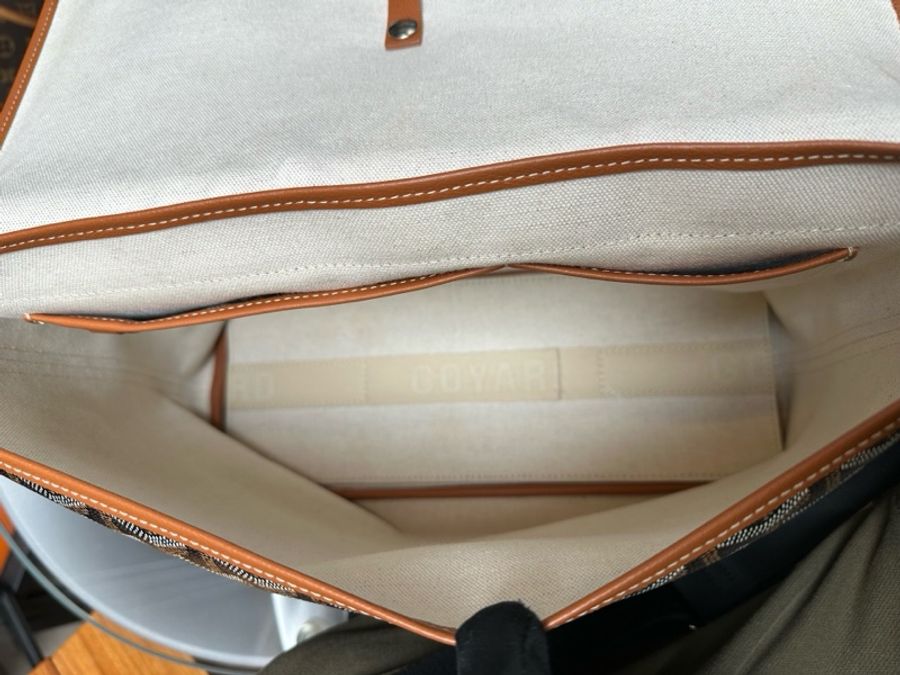 Goyard戈雅焦糖色Capetien帆布拼皮老花滿印翻蓋郵差包 23 編碼-6
