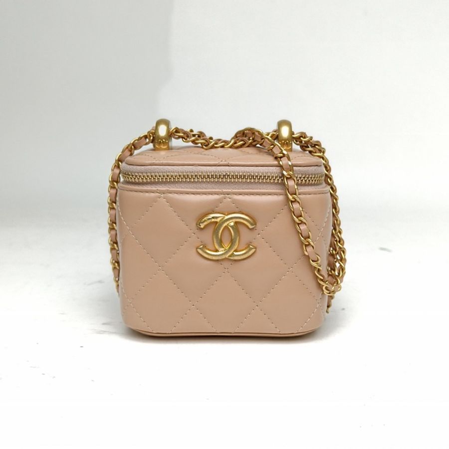 CHANEL 21A方盒子化妝包無鏡子粉色牛皮31開金扣皮穿鏈-0