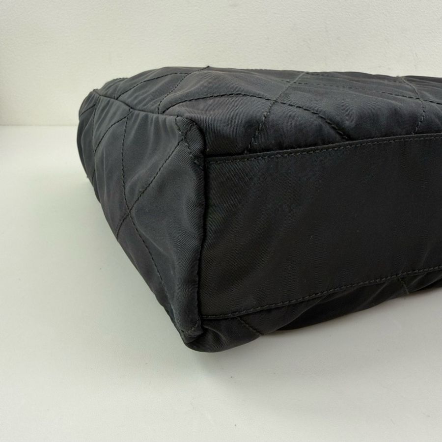 Prada 降落傘鏈條單肩包 黑色 金扣 尺寸：31*25.5*9.5cm-18