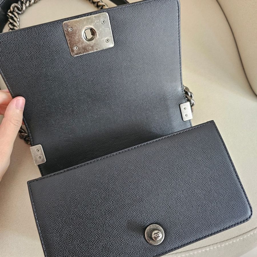 Chanel boy20 黑色荔枝銀扣 晶片-8