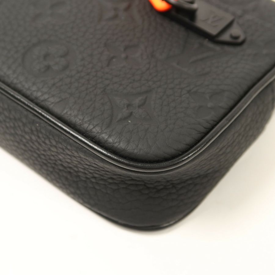 LOUIS VUITTON Monogram Taurillon Pochette Volga Uniform腰包-11