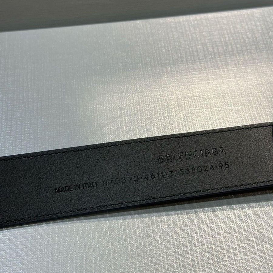 💎Han's house精品服飾💎 Balenciaga 巴黎世家 牛皮 鱷魚壓紋 皮帶 寬 3.5 cm-1
