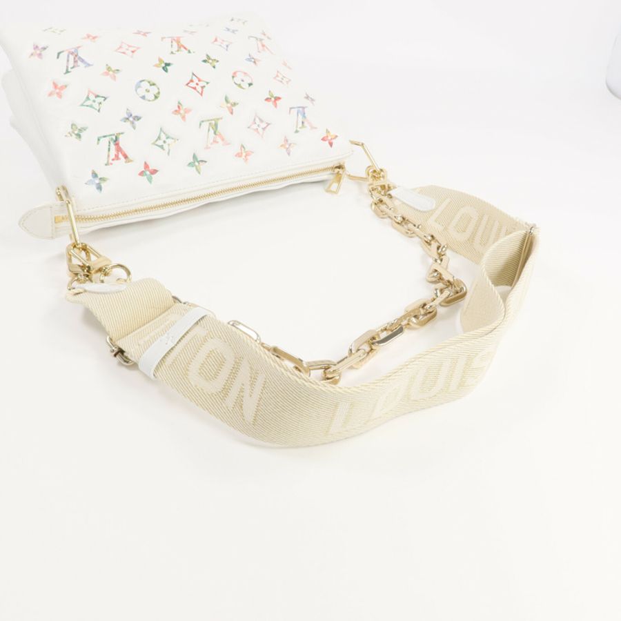 LOUIS VUITTON 羊皮皮革Coussin PM金扣手挽肩背兩用袋-4