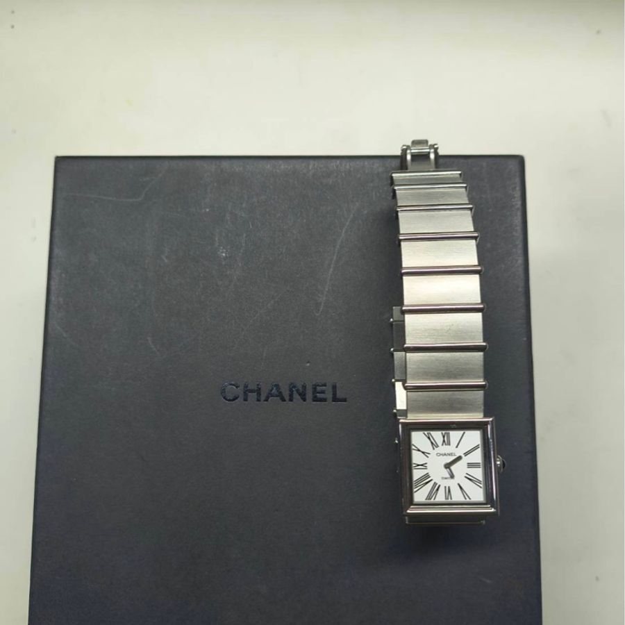 chanel特別款石英錶-5