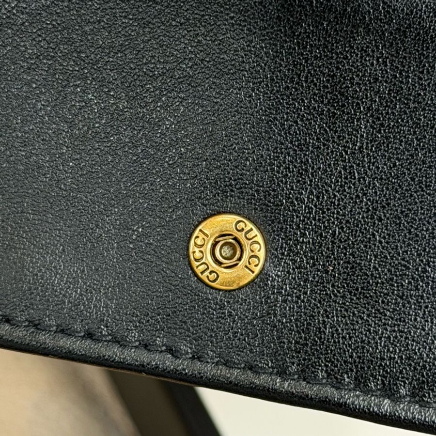 GUCCI 黑色牛皮GG marmont 對開迷你短夾🖤🩶實用小巧-11