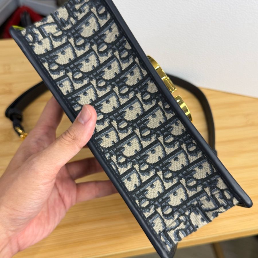 DIOR Montaigne 蒙田30🖤💙2026/3離櫃-6