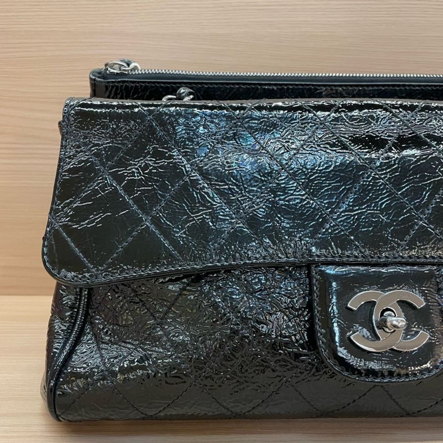 Chanel黑银油蜡皮蛙口cf單肩包2006年10開 有塵袋 無卡無盒子 尺寸底30*高20*寬12*-5