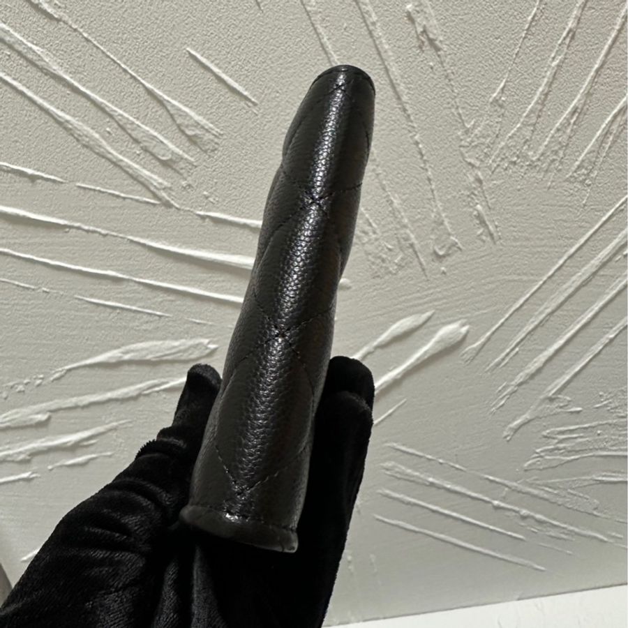全新 CHANEL 經典款L拉鏈短夾-4
